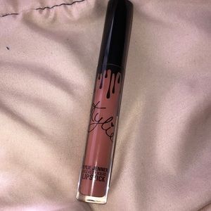 Kylie Jenner velvet liquid lipstick